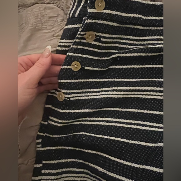 Banana Republic Navy and White Striped Shorts with Side Buttons and Pockets - Picture 3 of 7